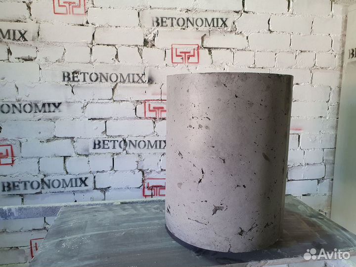 Кашпо из бетона