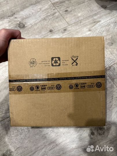 06H103495AH Маслоотделитель VAG