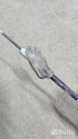 Продам трос ручника задний левый 47560TL0G52