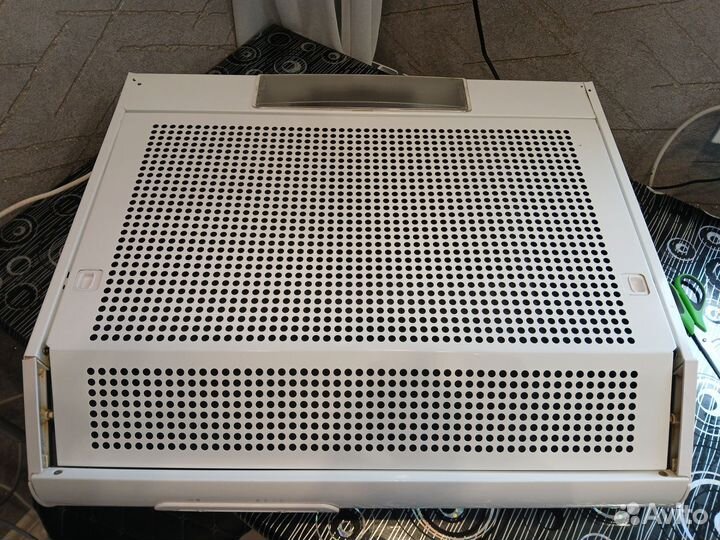 Вытяжка для кухни 60 см