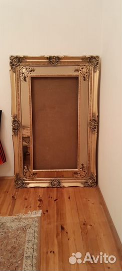 Зеркало, стол