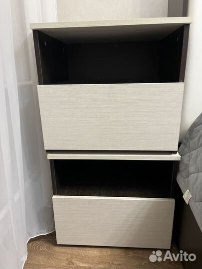 Тумба прикроватная