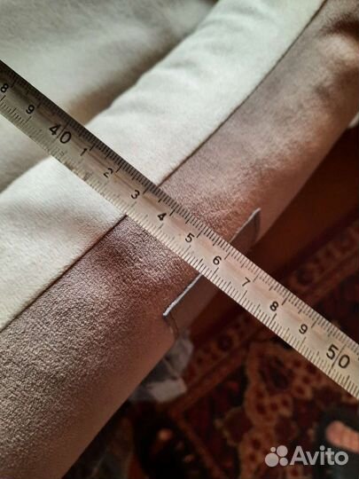 Лежанка для животных новая, на замках