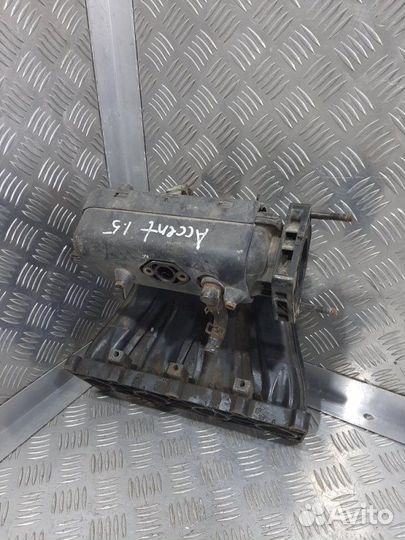 Коллектор впускной Hyundai Accent LC G4EC 2006