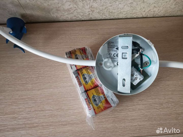 Светильник потолочный