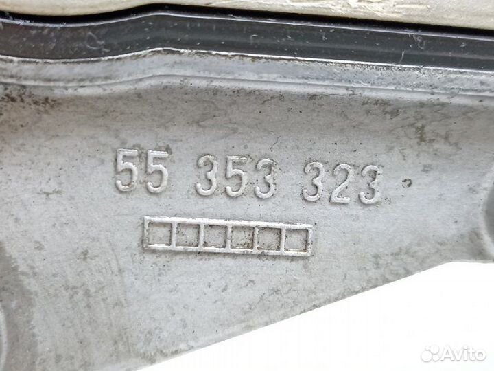 Корпус масляного фильтра Chevrolet Cruze 2009