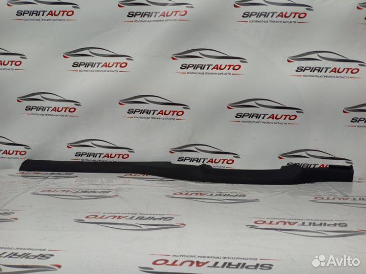 Накладка торпеды Kia Stinger 1 G6DP 2017-2023