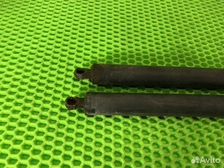 Амортизатор багажника (комплект) BMW 5