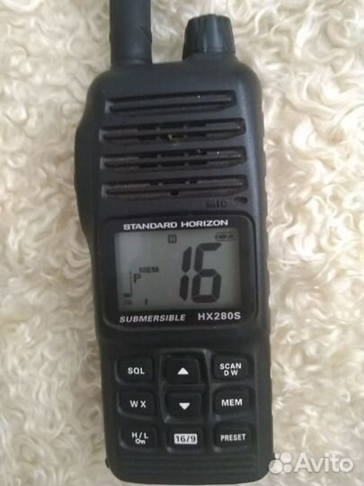 Standard horizon submersible hx280s