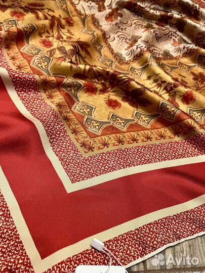 Шелковый платок шаль Dior красный