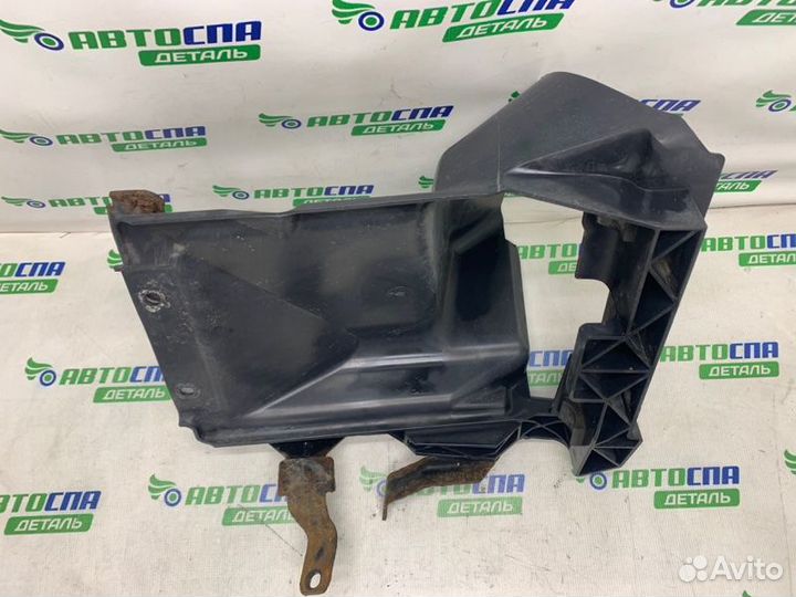 Воздуховод радиатора Land Rover Range Rover 368DT