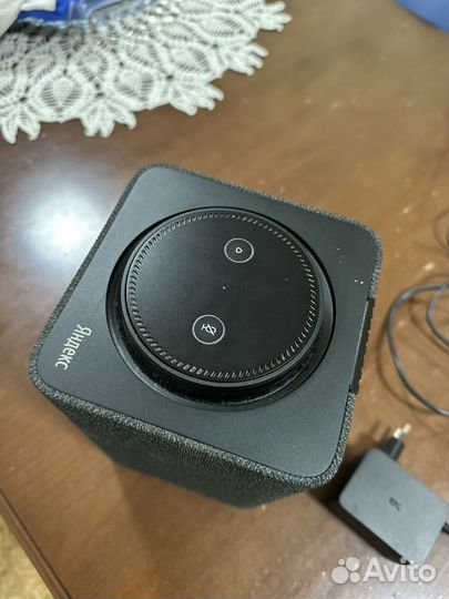 Умная колонка Алиса макс