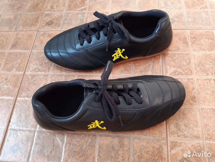 Китайская обувь Yiwutang (для Ушу, Кунфу)