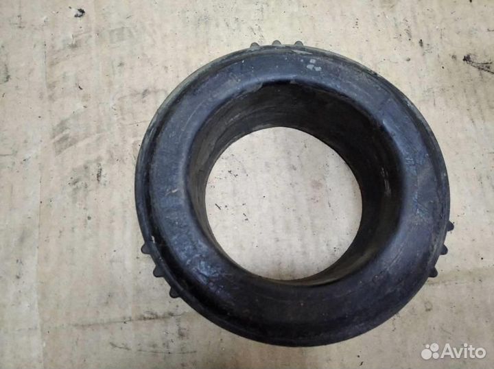 Опора передней стойки w124 E-class 603