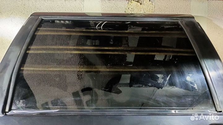 Стекло двери задней правой для Mazda MPV (LW) II