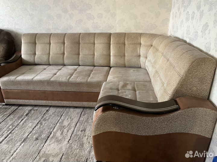 Угловой диван бу