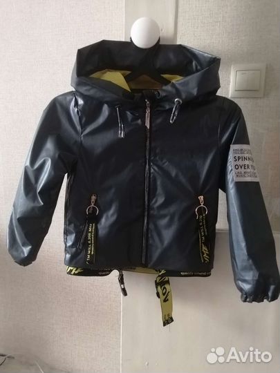 Ветровка для девочки