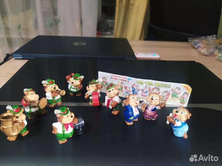 Медведи-музыканты, Крокодилы город, Киндер-сюрприз