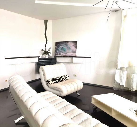 2-к. квартира, 100 м², 3/12 эт.