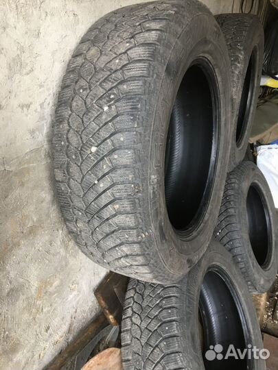 Gislaved Nord Frost 200 225/65 R17
