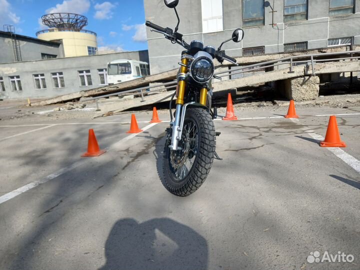 Racer rc250ck triumph