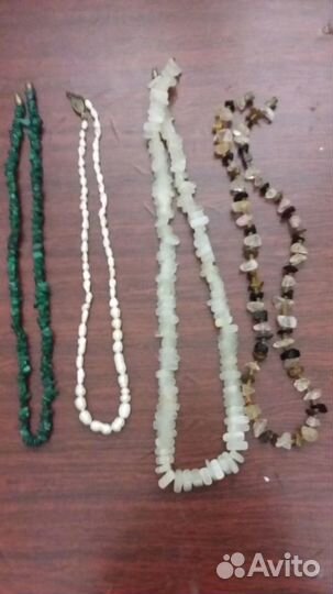 Бусы из натуральных камней
