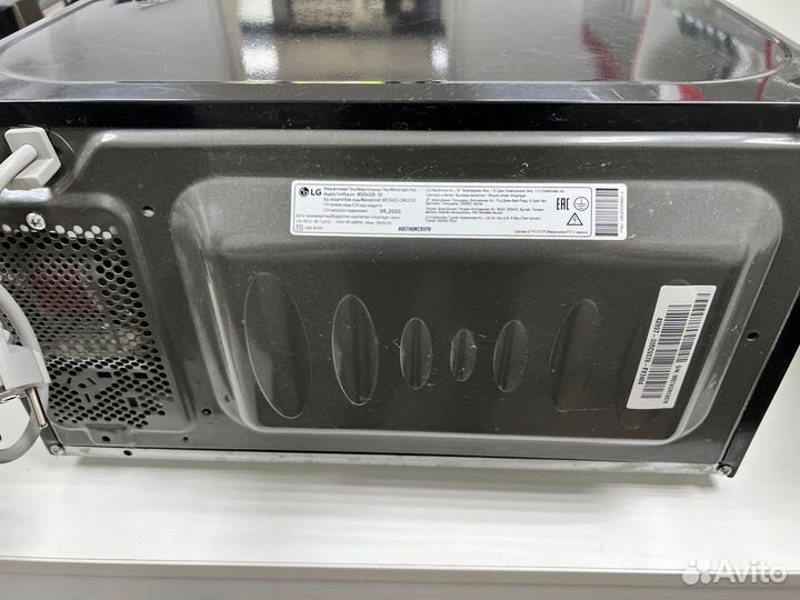 Микроволновая печь LG MS2042DB
