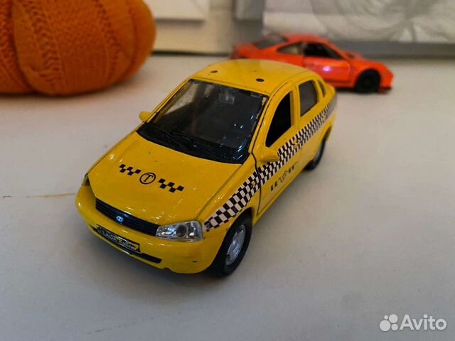 LADA Kalina 1:32 модель Welly