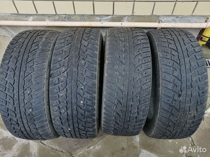 Marshal I'Zen RV Stud KC16 225/55 R18
