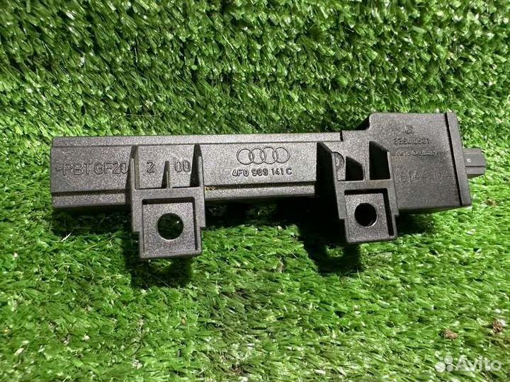 Антенна Audi Q 7