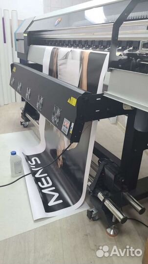 Печать на баннерной ткани и самоклеющейся пленке