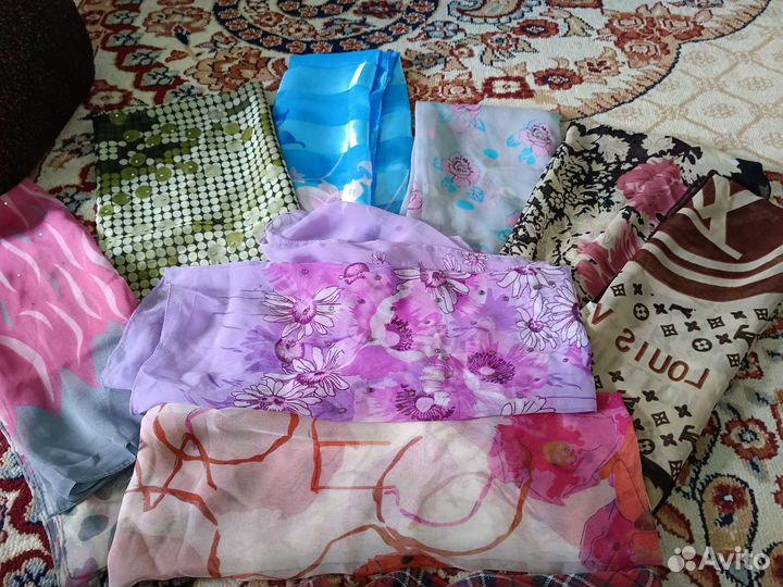 Шарфы и палантины