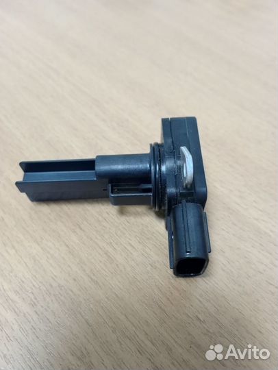 Дмрв датчик расхода воздуха Toyota 22204-31010 cro