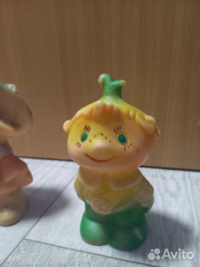 Игрушки пищалки Незнайка и Чиполлино