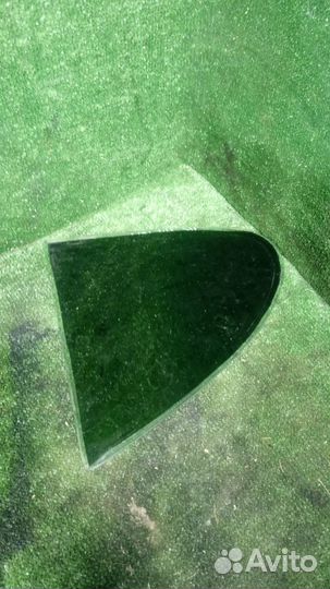 Стекло двери задней левой (форточка) Renault Megan