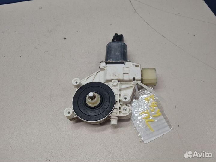 Моторчик стеклоподъёмника передний левый BMW X1 E8