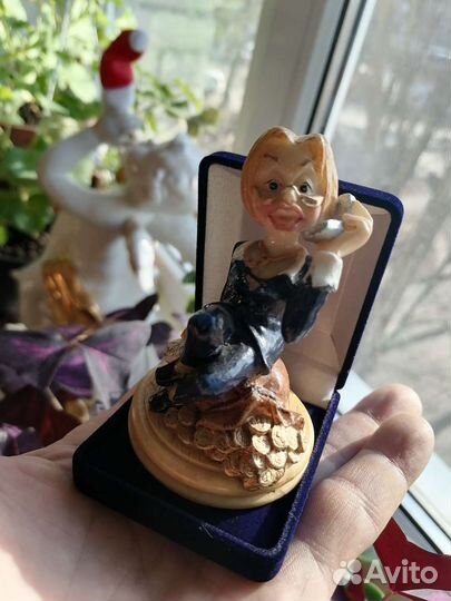 Статуэтка Денежная Бизнесс Леди Прикольная Фигура