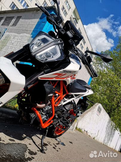 KTM 390 duke