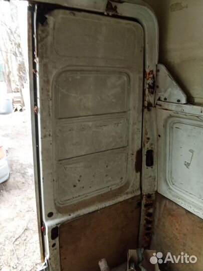 Форд Транзит 1998 двери задние