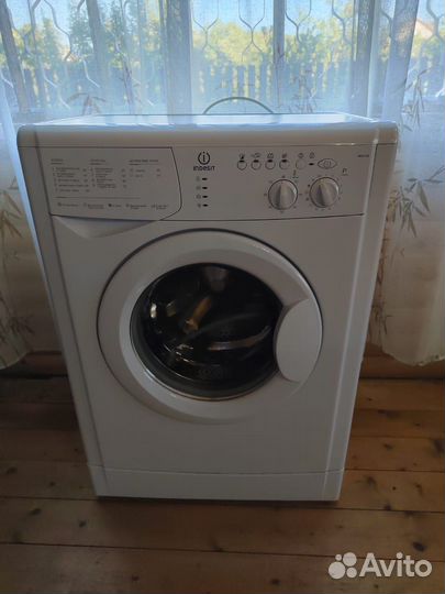 Стиральная машина Indesit wisl 105 - 6 кг