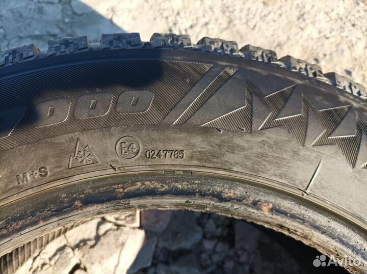 Bridgestone Ice Cruiser 7000 185/65 R15