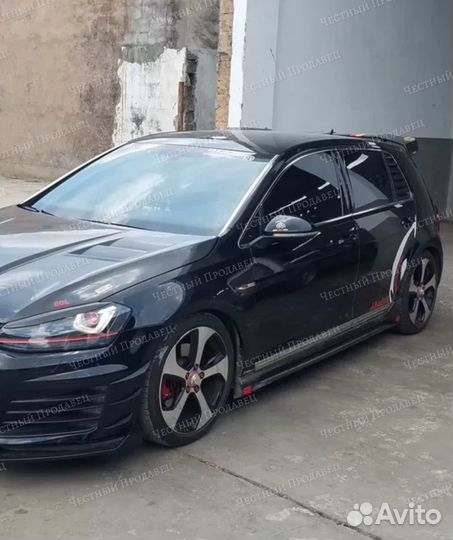 Накладки на задние окна Golf 7