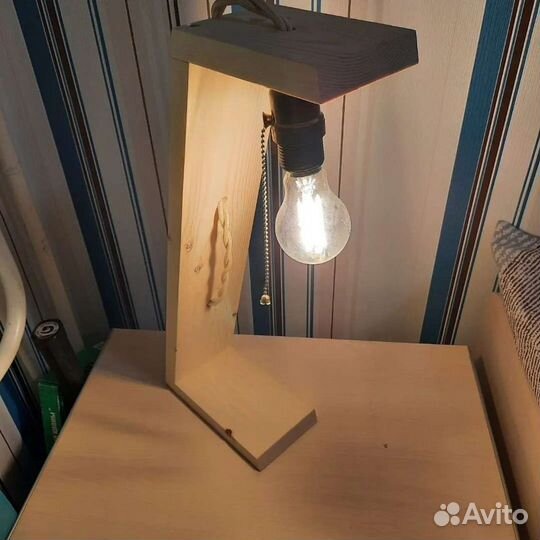 Лампа настольная ручной работы