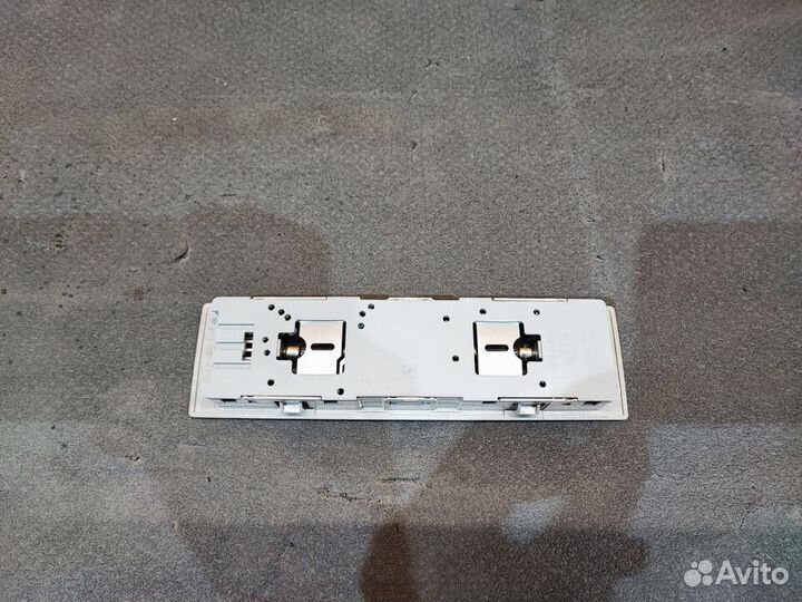 Плафон салона задний Volkswagen Tiguan 5N1