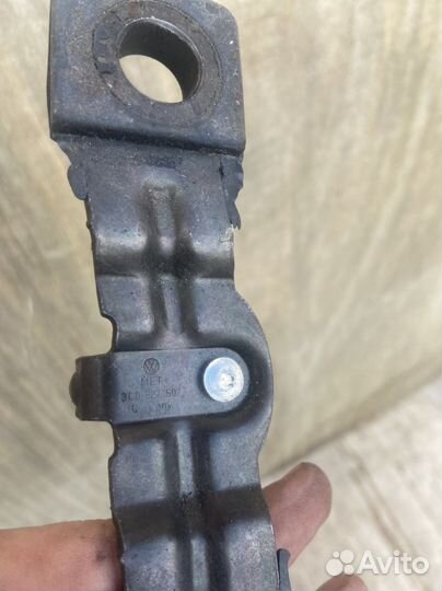 Ответная часть замка VW passat B6, B7, Cc