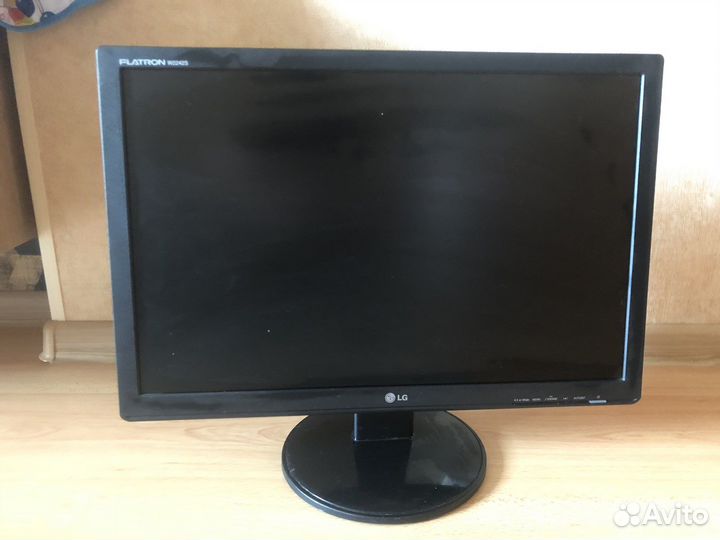 Монитор LG 22