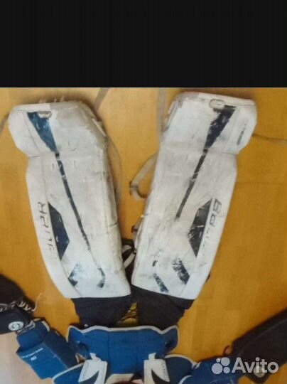 Вратарская форма хоккейная+отдам вратарскую клюшку