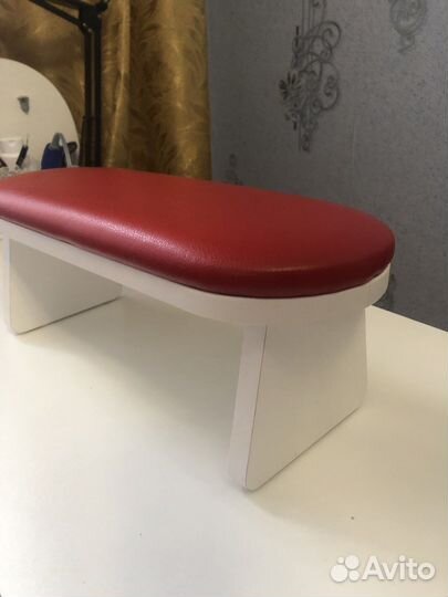 Подставка для рук маникюрная бу