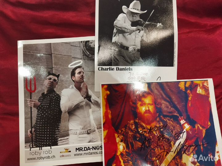 Автографы, актрисы, политики, музыканты