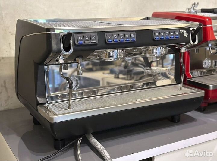 Кофемашина Nuova Simonelli Appia Life 2 GRV